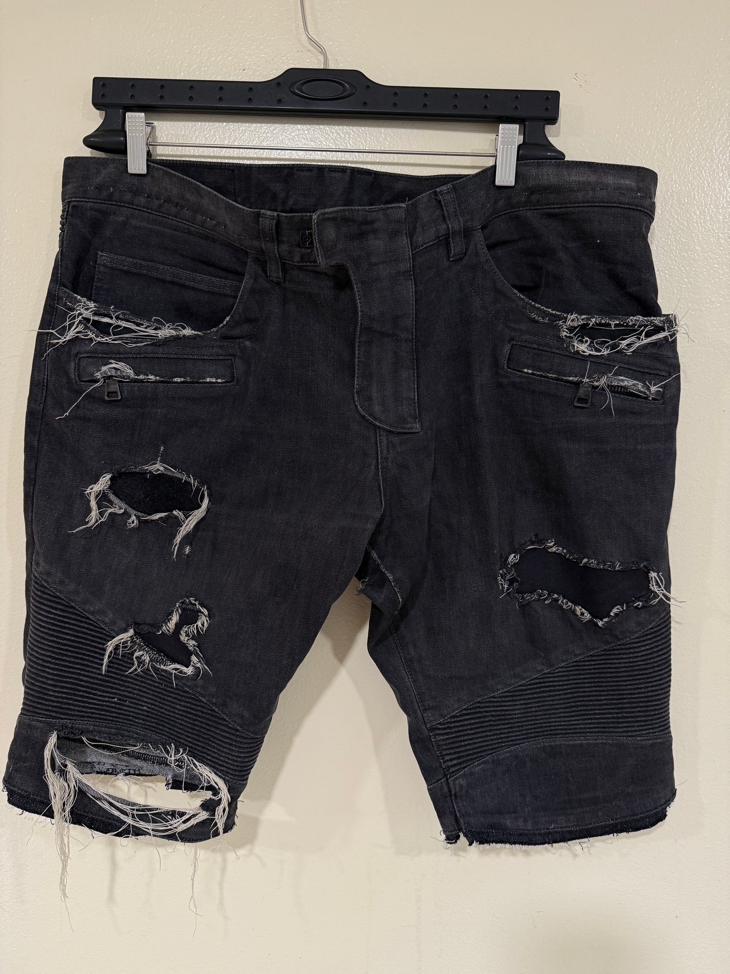 size 38 mens Balmain shorts