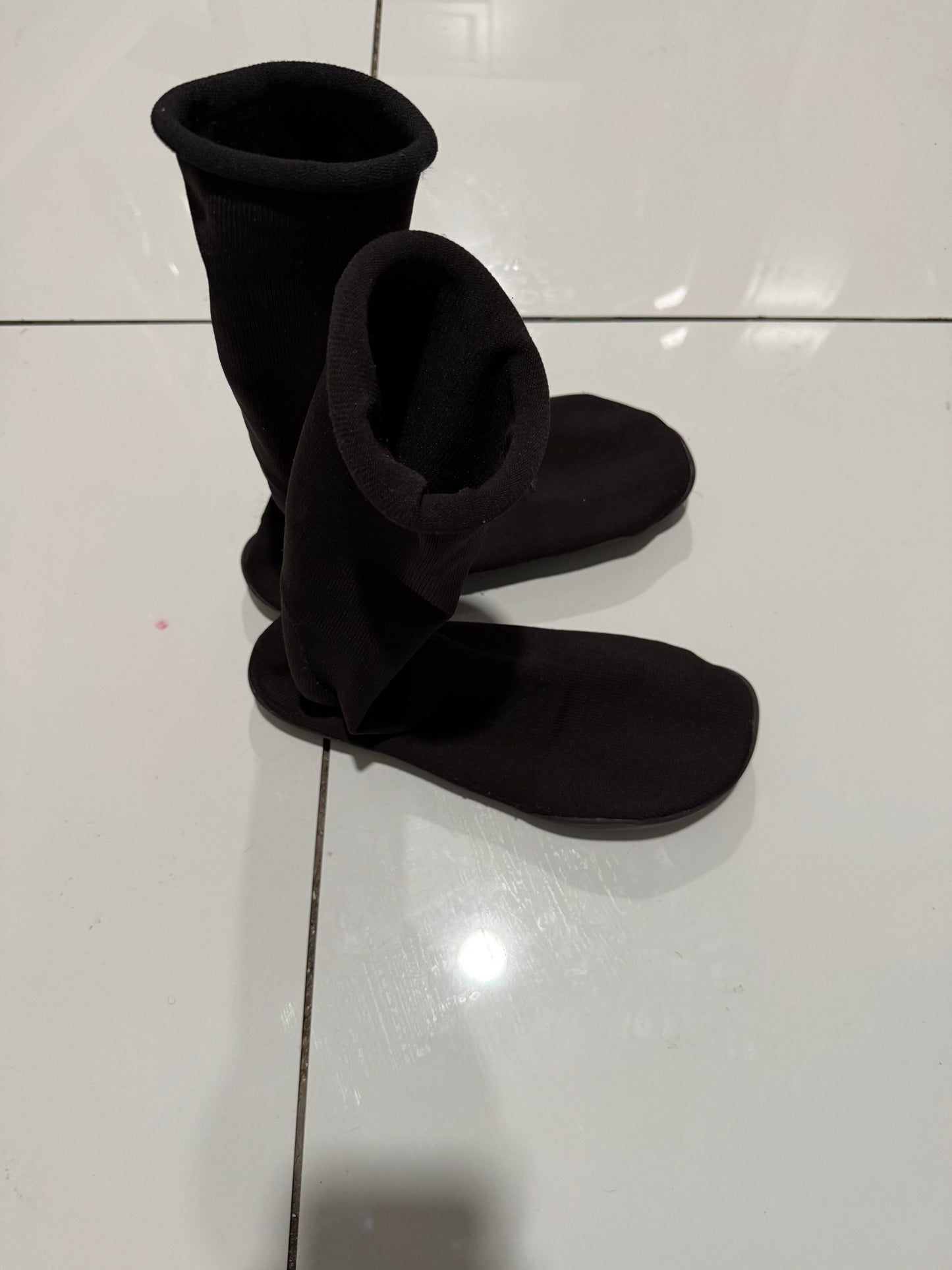 yezzy pods